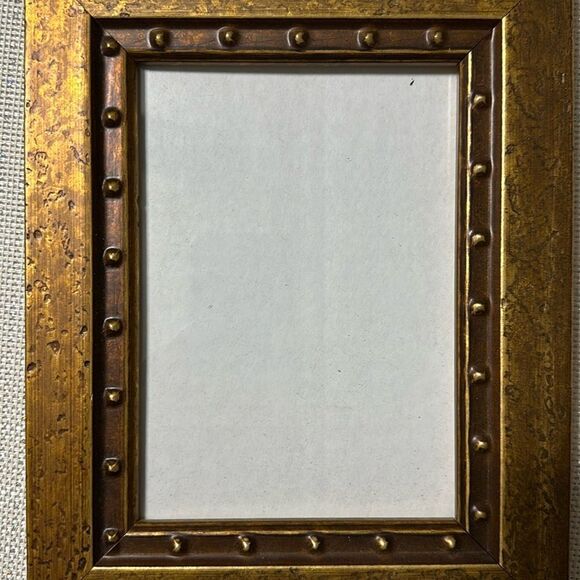 MILBURN Vintage Style Gold Brass Tone 5 x 7 Picture Frame - Picture 7 of 11